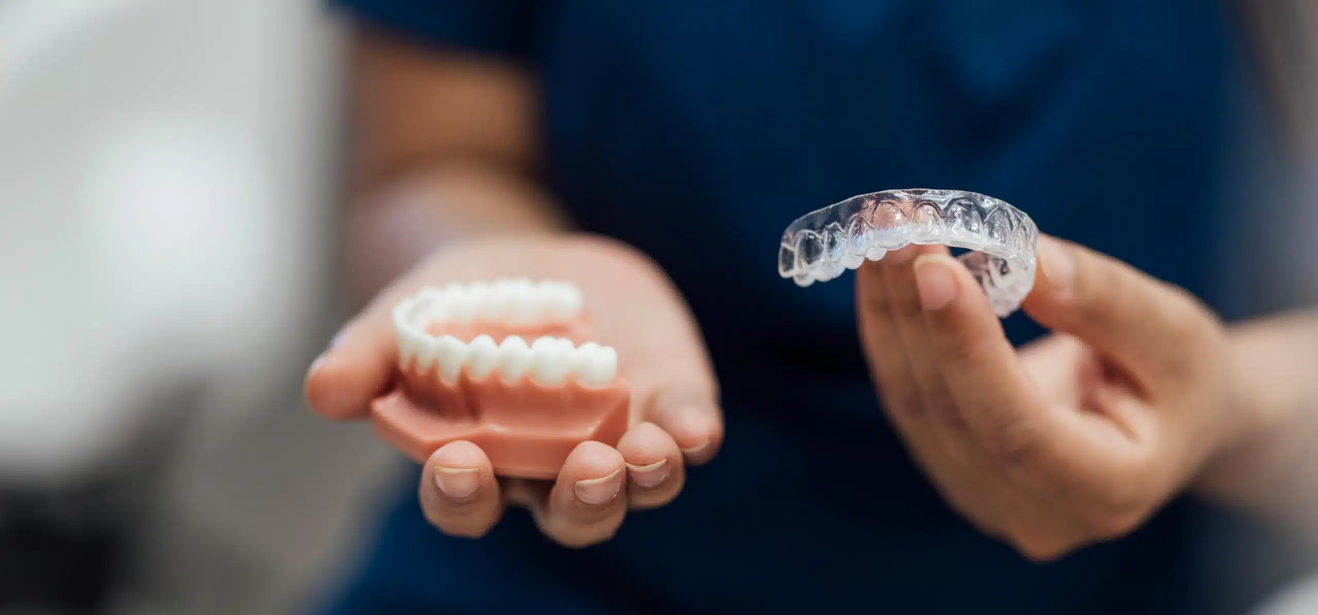 Dr Temstet, dentiste spécialisé en orthodontie invisible à Paris