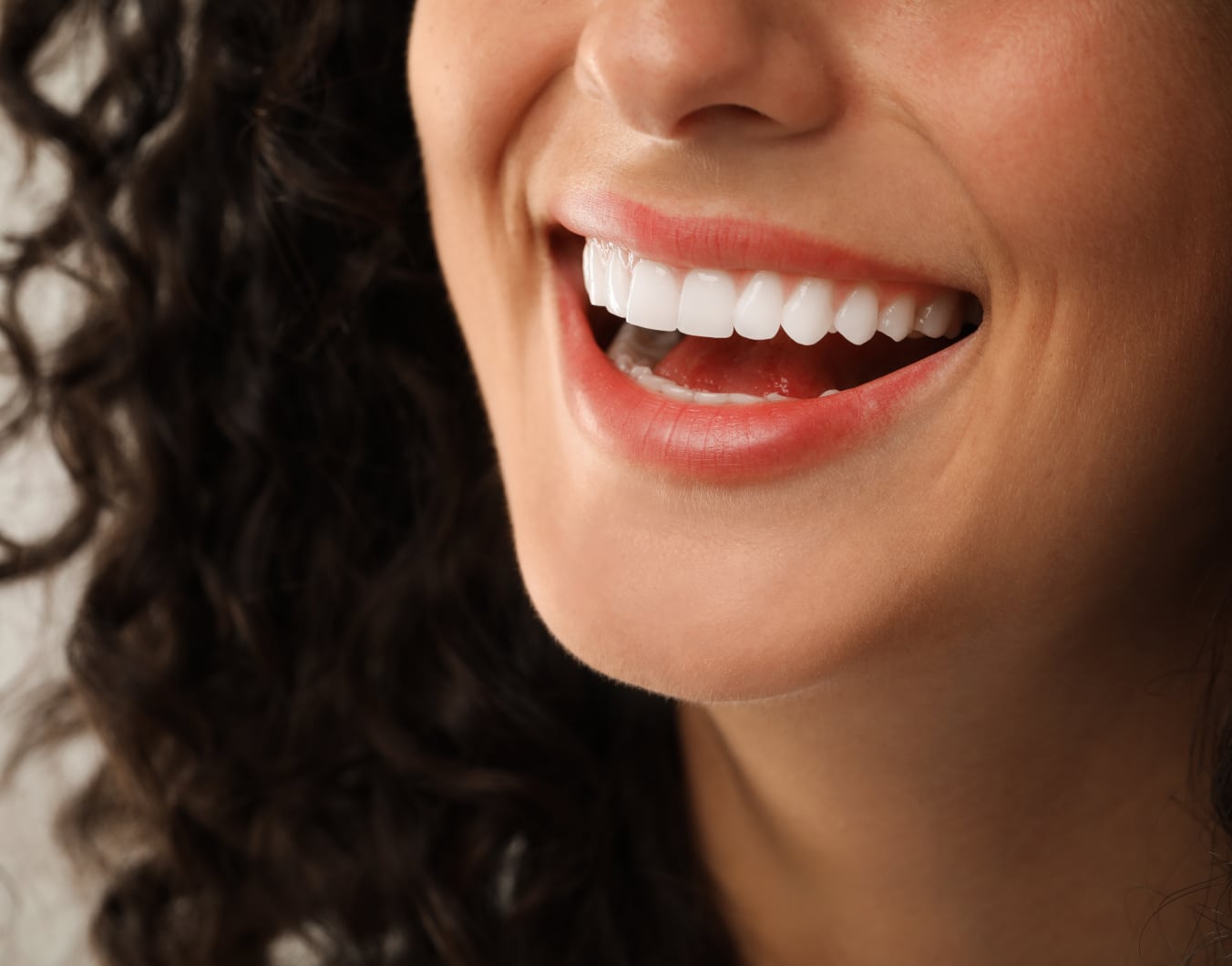 impact sourire harmonieux négociations affaire leadership | Dr Temstet | Paris